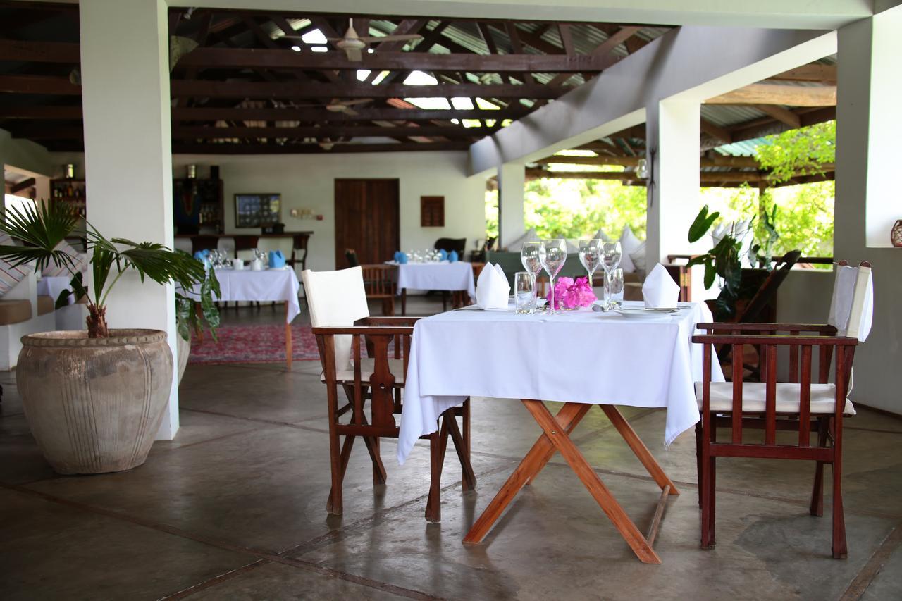 Alexanders Hotel Dar es Salaam Exterior photo